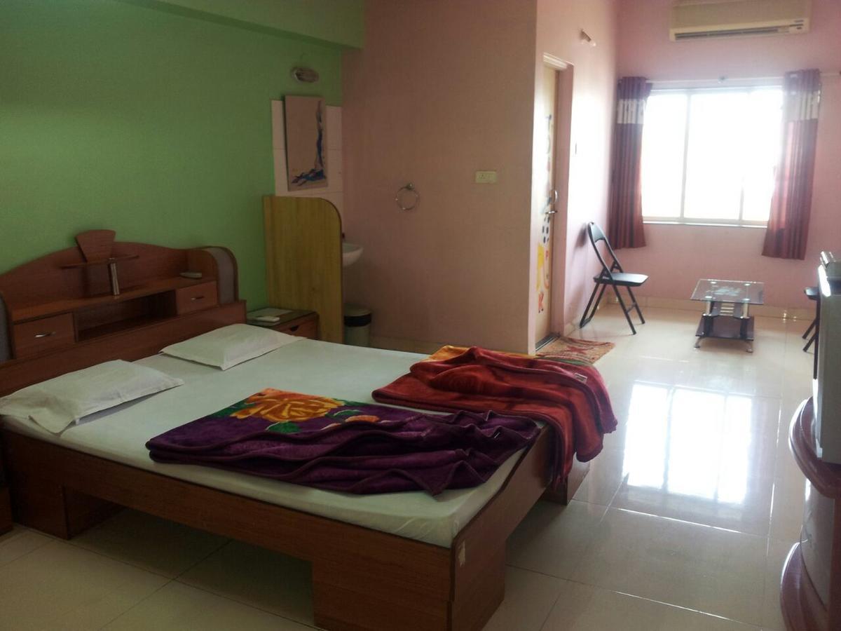 Sarang Lodging & Boarding Villa Satara Buitenkant foto