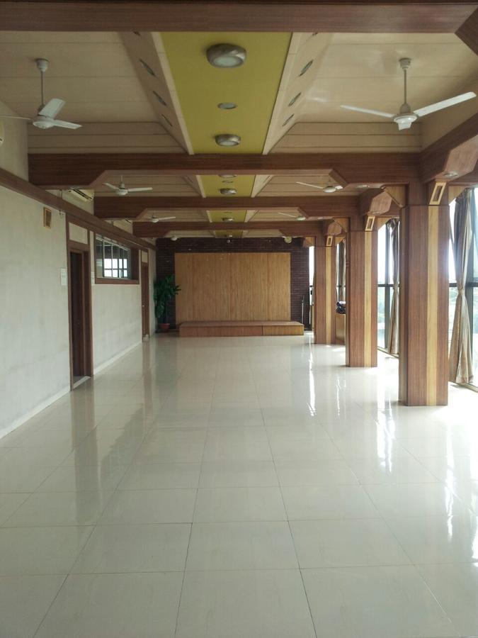 Sarang Lodging & Boarding Villa Satara Buitenkant foto