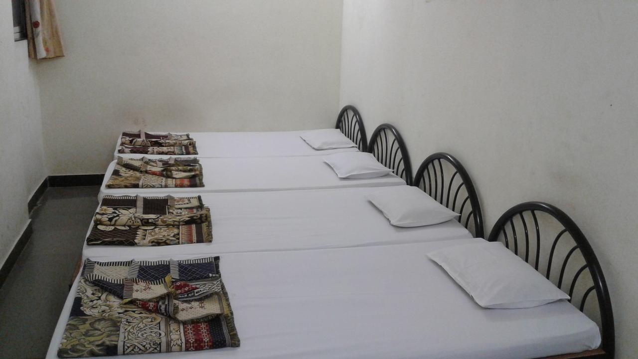 Sarang Lodging & Boarding Villa Satara Buitenkant foto
